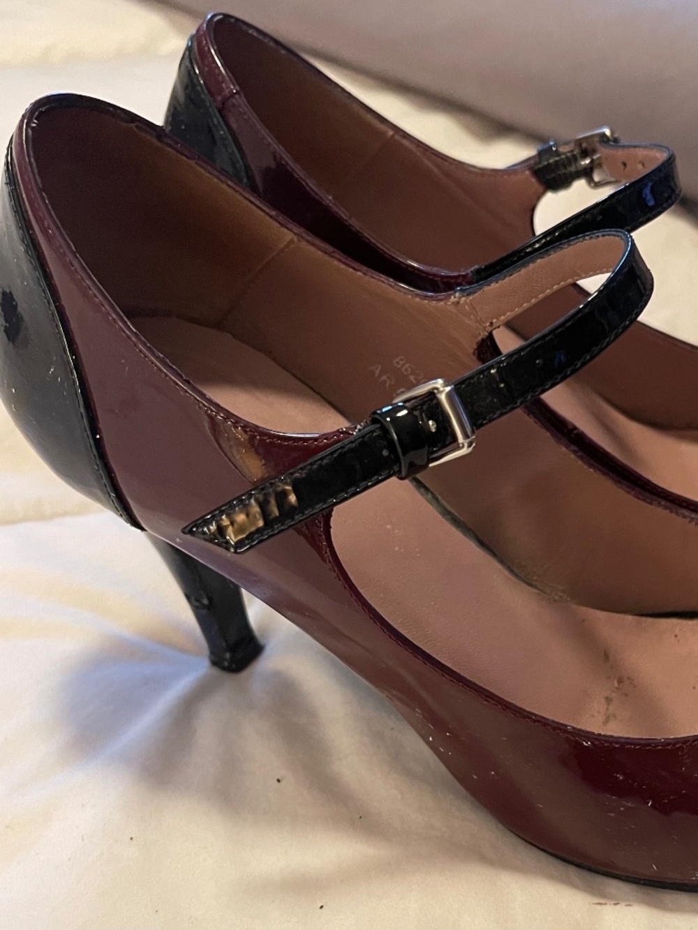 Boden two-tone Mary Jane's